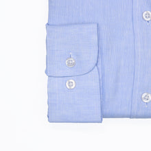 Carica l&#39;immagine nel visualizzatore di Gallery, Camicia in lino azzurra regular collo classico 4550
