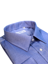 Carica l&#39;immagine nel visualizzatore di Gallery, Camicia azzurra regular collo classico 4684
