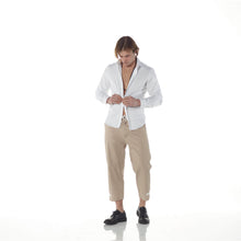 Carica l&#39;immagine nel visualizzatore di Gallery, 2023 Camicia bianca regular collo alla francese senza taschino 4547
