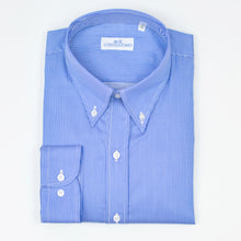 Carica l&#39;immagine nel visualizzatore di Gallery, 2023 Camicia blu regular collo bottondown senza taschino 4200
