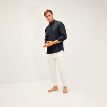 Carica l&#39;immagine nel visualizzatore di Gallery, Camicia in lino blu scuro regular collo coreana 4555
