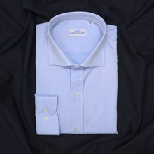 Carica l&#39;immagine nel visualizzatore di Gallery, Camicia Atelier azzurra 4089
