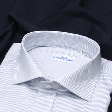 Carica l&#39;immagine nel visualizzatore di Gallery, Camicia Atelier bianca a righe blu 4090
