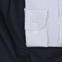 Carica l&#39;immagine nel visualizzatore di Gallery, Camicia Atelier bianca a righe blu 4090
