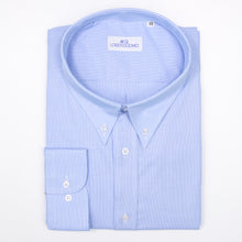 Carica l&#39;immagine nel visualizzatore di Gallery, 2023 Camicia azzurra calibrata collo bottondown con taschino 4412
