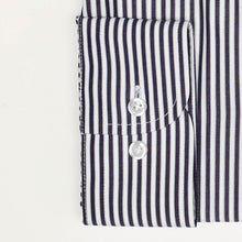 Carica l&#39;immagine nel visualizzatore di Gallery, Camicia blu regular collo classico con taschino 2685
