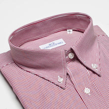 Carica l&#39;immagine nel visualizzatore di Gallery, Camicia bordeaux regular collo bottondown 3703
