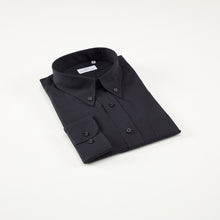 Carica l&#39;immagine nel visualizzatore di Gallery, Camicia nera regular collo bottondown con taschino 4045
