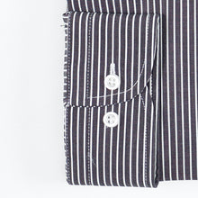 Carica l&#39;immagine nel visualizzatore di Gallery, Camicia nera regular collo classico con taschino 4053
