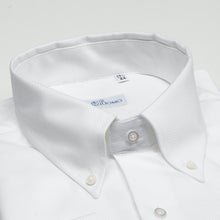 Carica l&#39;immagine nel visualizzatore di Gallery, Camicia bianca slim collo bottondown senza taschino 4073
