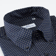 Carica l&#39;immagine nel visualizzatore di Gallery, Camicia blu slim collo bottondown senza taschino 4083
